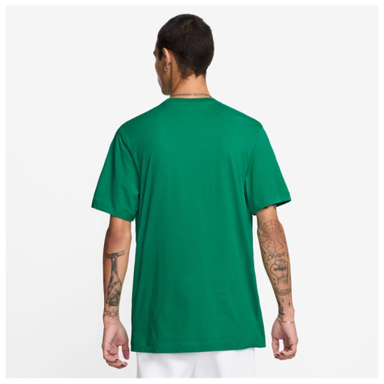 Nike Ανδρική κοντομάνικη μπλούζα Sportswear Club Nike Ανδρική κοντομάνικη μπλούζα Sportswear Club